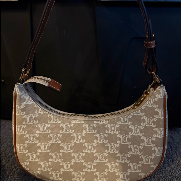 Celine Handbags - Celine Ava Triomphe